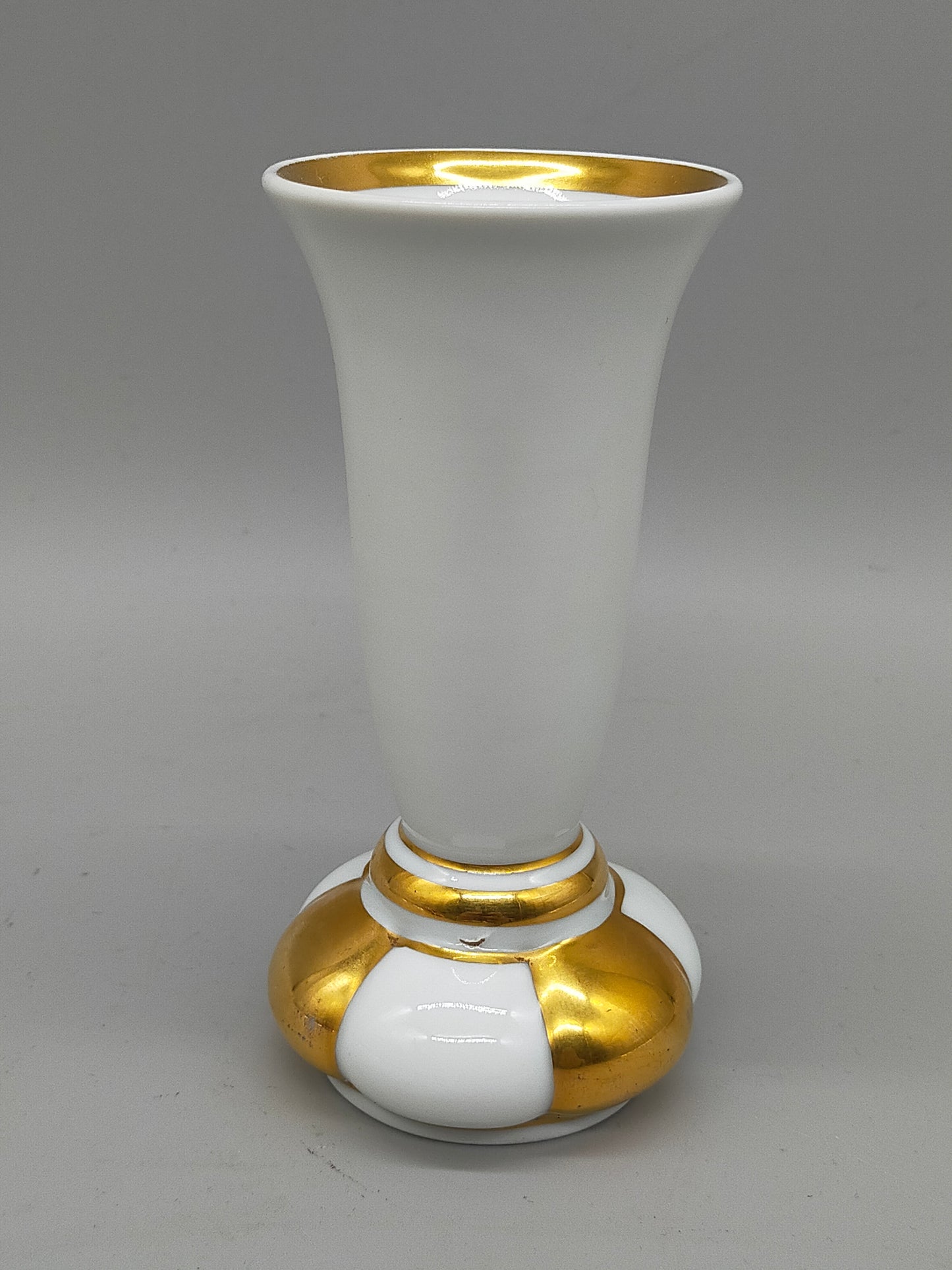 Edle Schoenau Porzellan Vase – Handbemalt mit Enzian & Goldstaffage