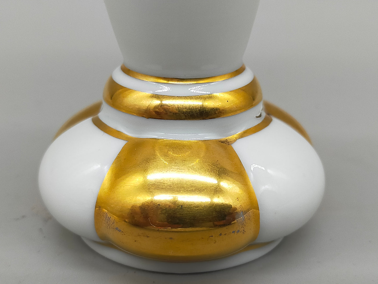 Edle Schoenau Porzellan Vase – Handbemalt mit Enzian & Goldstaffage