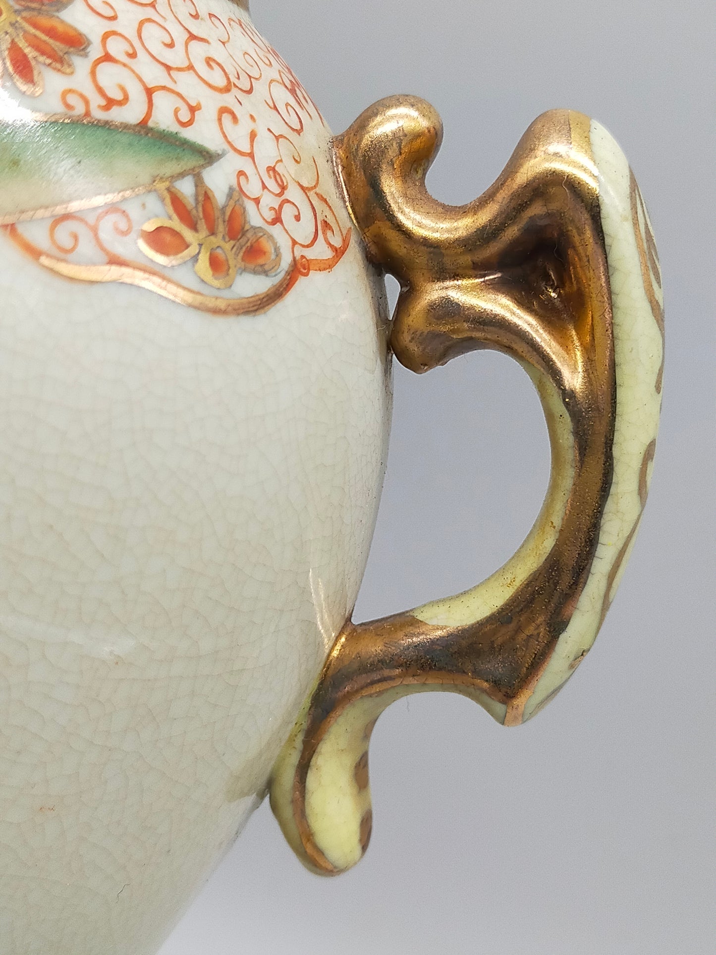 Antike RS Germany Henkel Vase – Florales Narzissen Dekor mit Goldrand