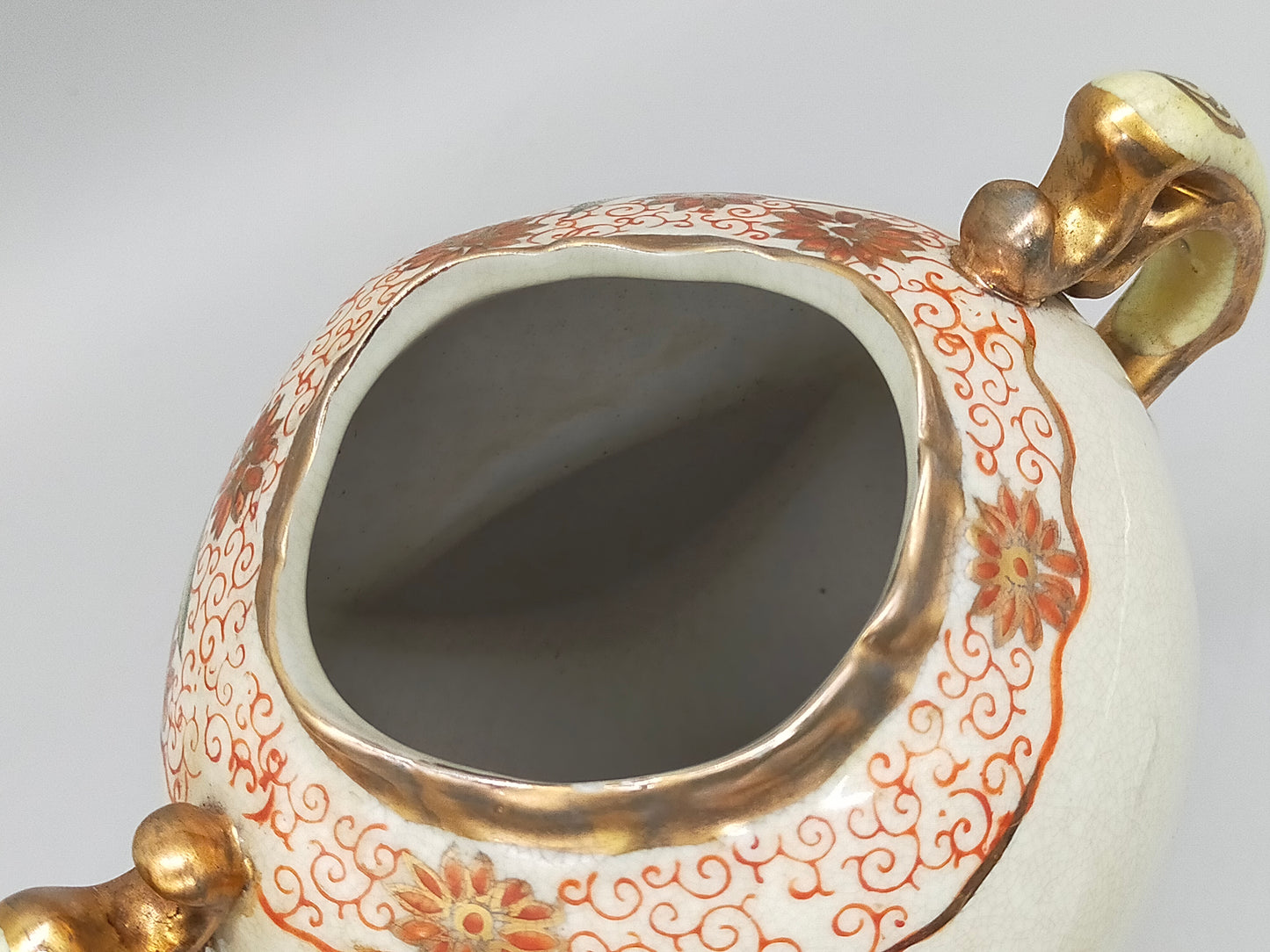 Antike RS Germany Henkel Vase – Florales Narzissen Dekor mit Goldrand