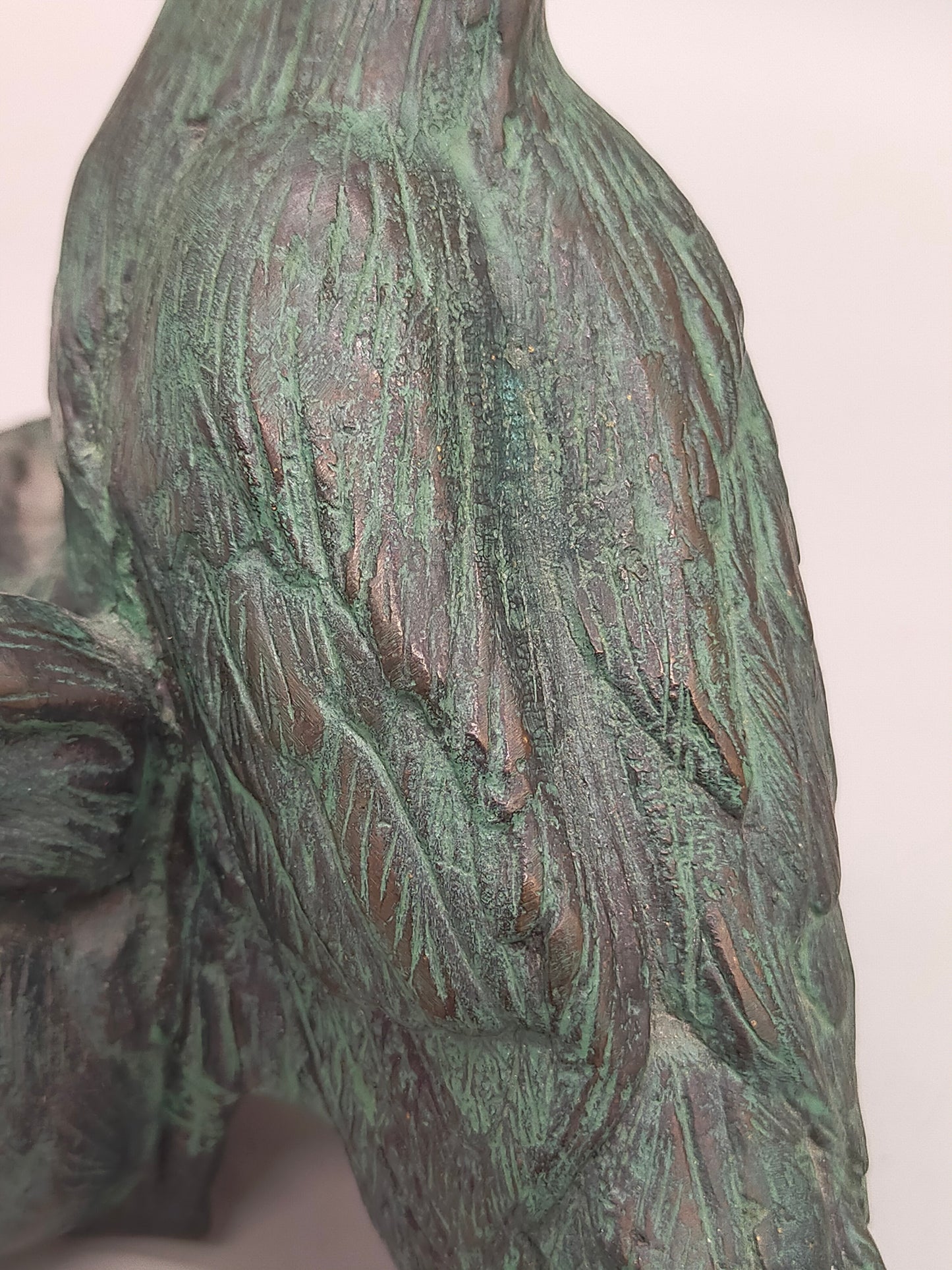 Antike Bronze Entenfigur – Detailreiche Skulptur