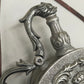 Vintage Prunkvoller Mid Century Zinn Dekanter – Heraldisches Design mit Adlern