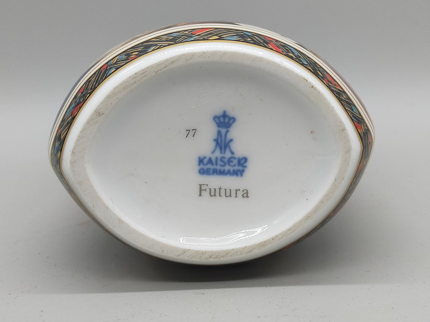 Kaiser Porzellan Vase Futura – Abstraktes Design von K. Nossek