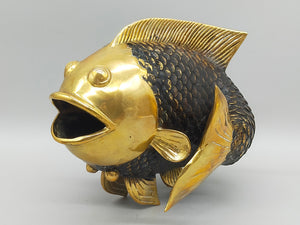 Antike Messing Fisch Skulptur – Kunstvolle Dekoration im Vintage Stil