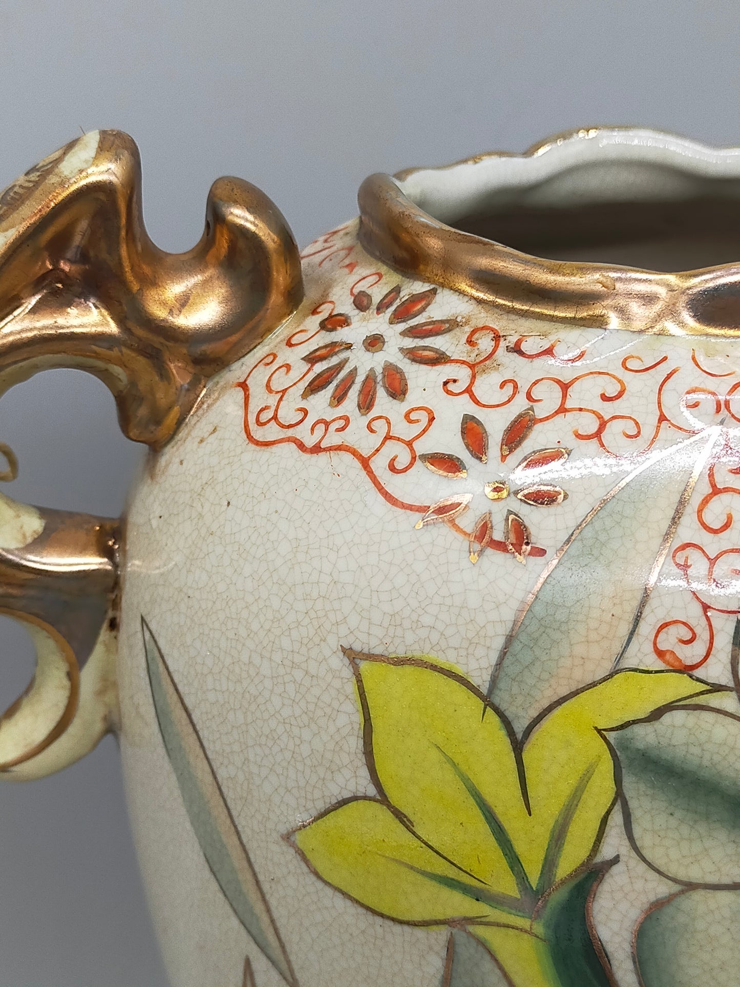 Prunkvolle RS Germany Henkelvase – Florales Narzissen-Dekor & Goldakzente