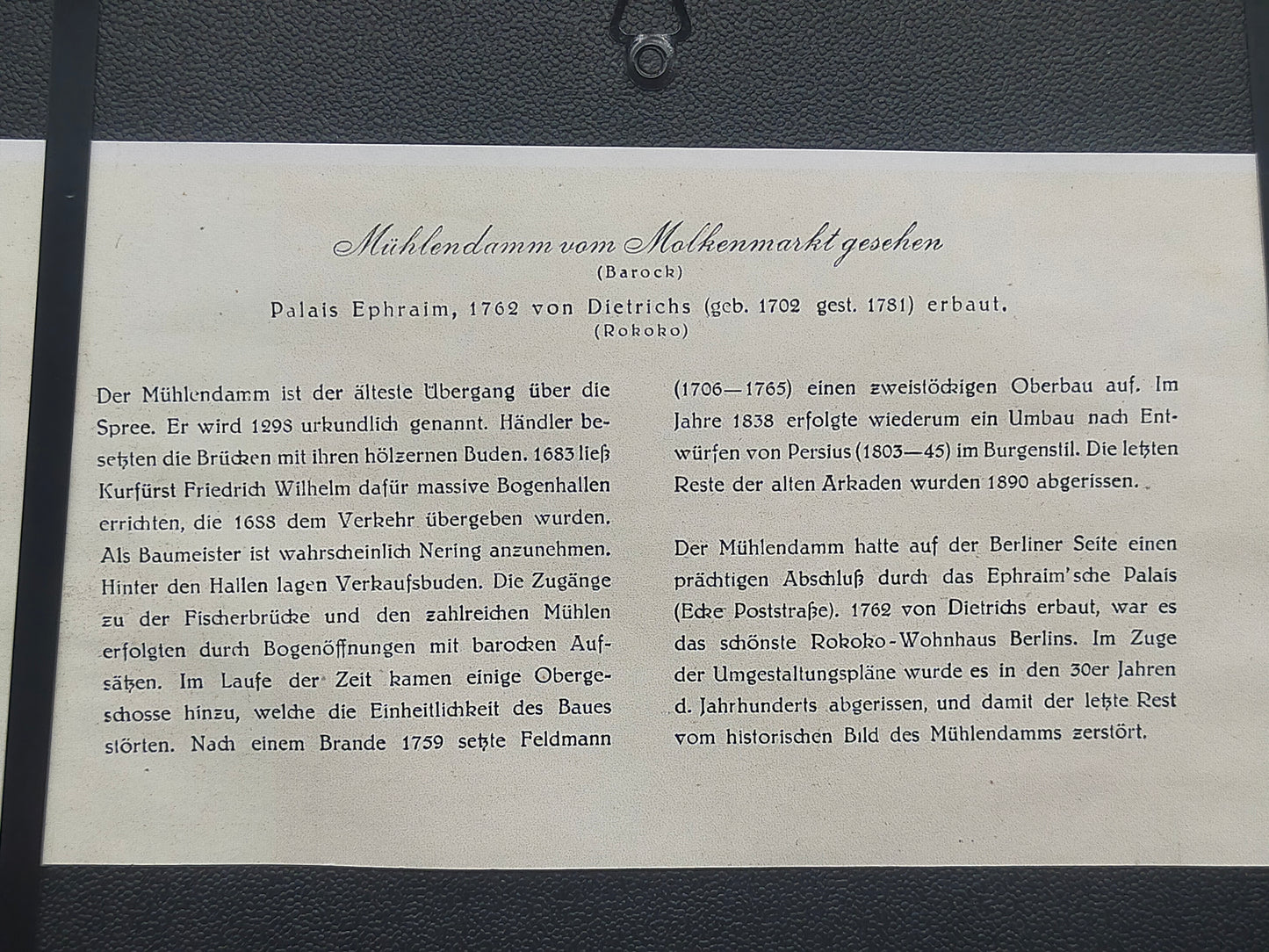 Historischer Bild: Der Mühlendamm in Berlin vom Molkenmarkt gesehen
