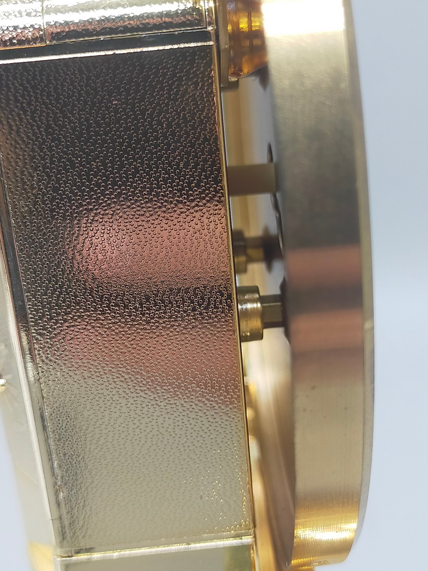 Edle Dugena Drehpendeluhr – Goldfarbenes Vintage Design unter Glaskuppel