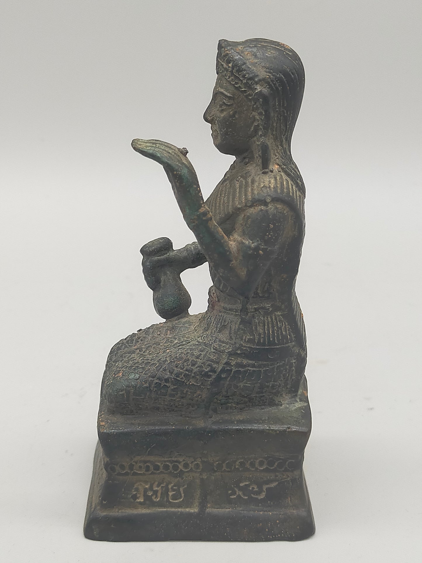 Antike thailändische Nang Kwak Figur – Glücksbringer aus Bronze