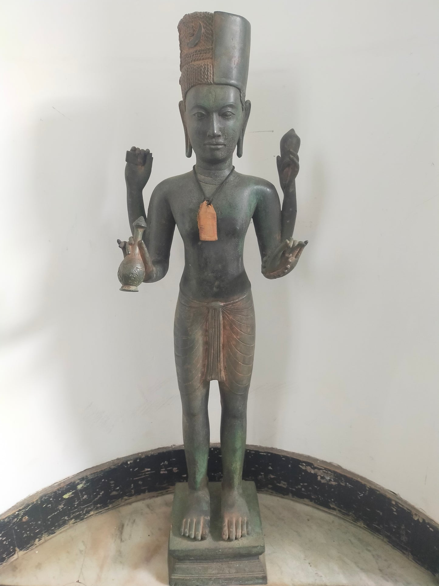 Große Bronze Skulptur Vishnu – Antiker Stil, Spirituelle Dekoration