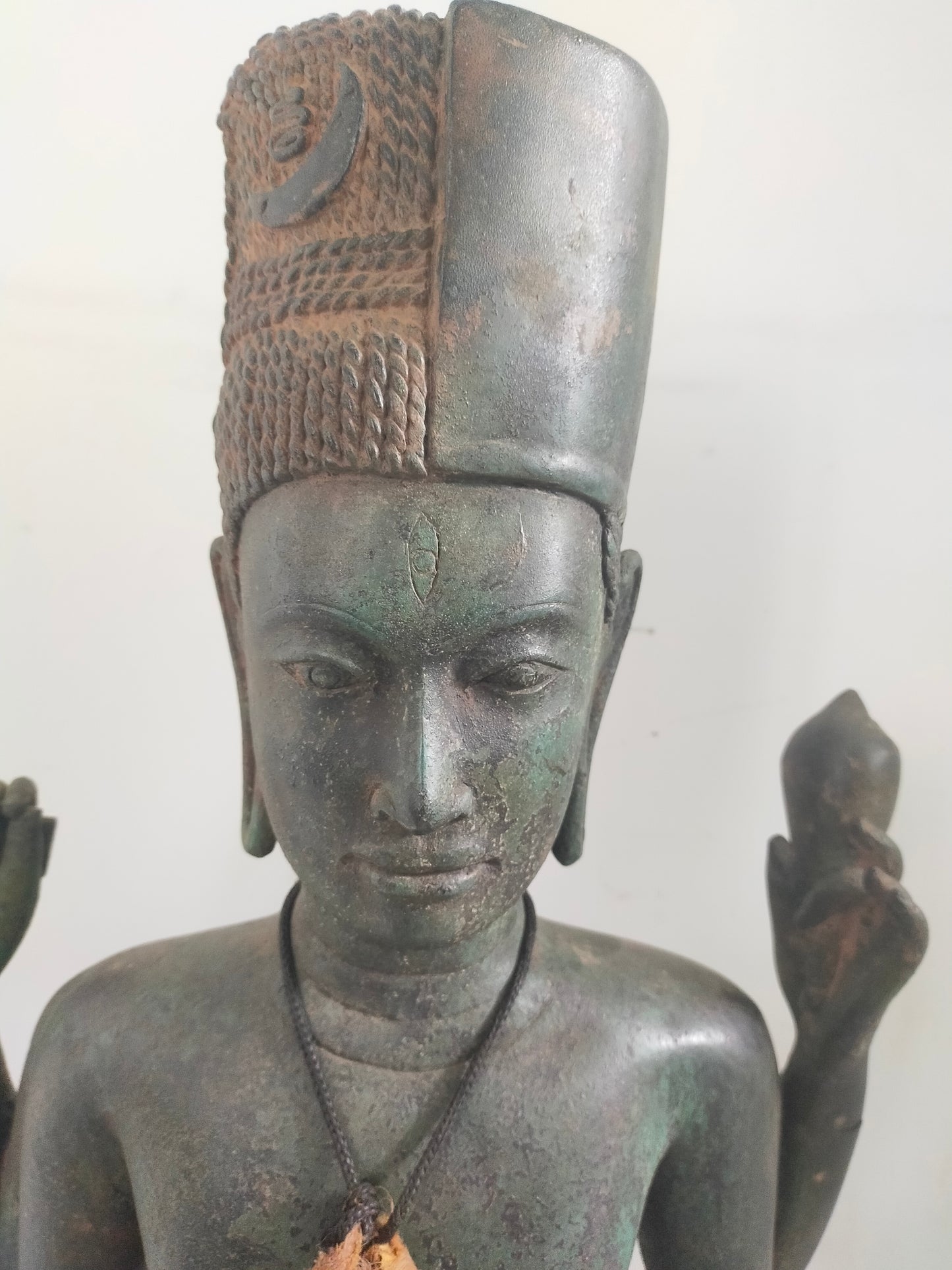 Große Bronze Skulptur Vishnu – Antiker Stil, Spirituelle Dekoration