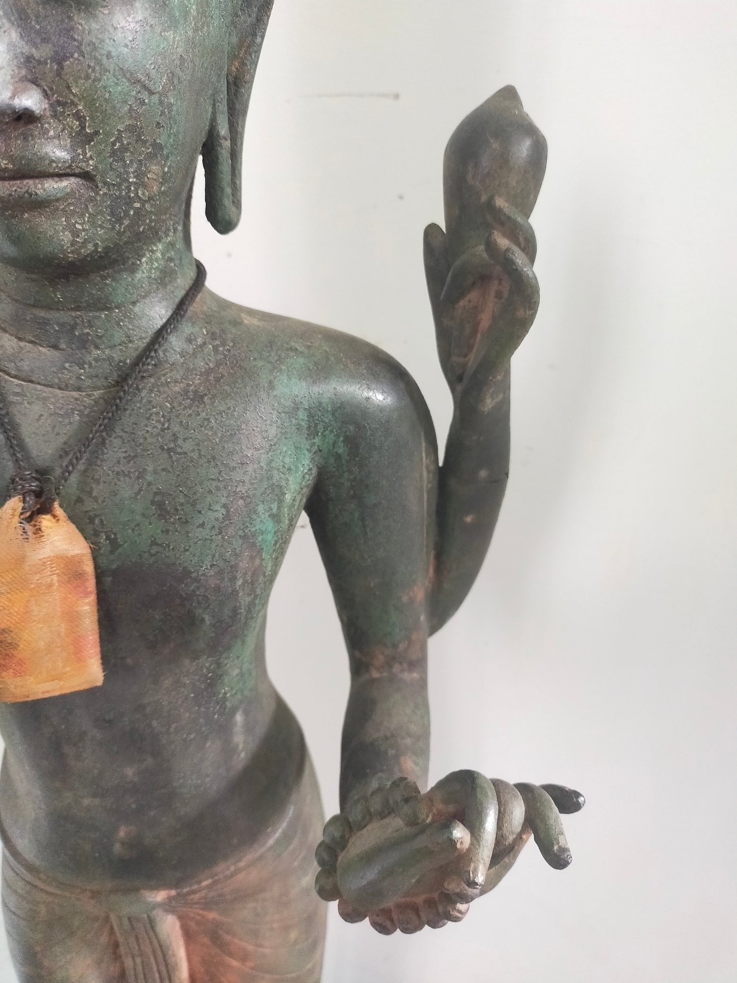 Große Bronze Skulptur Vishnu – Antiker Stil, Spirituelle Dekoration