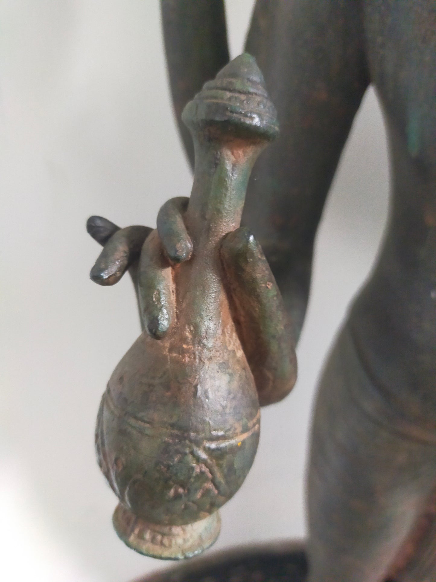 Große Bronze Skulptur Vishnu – Antiker Stil, Spirituelle Dekoration