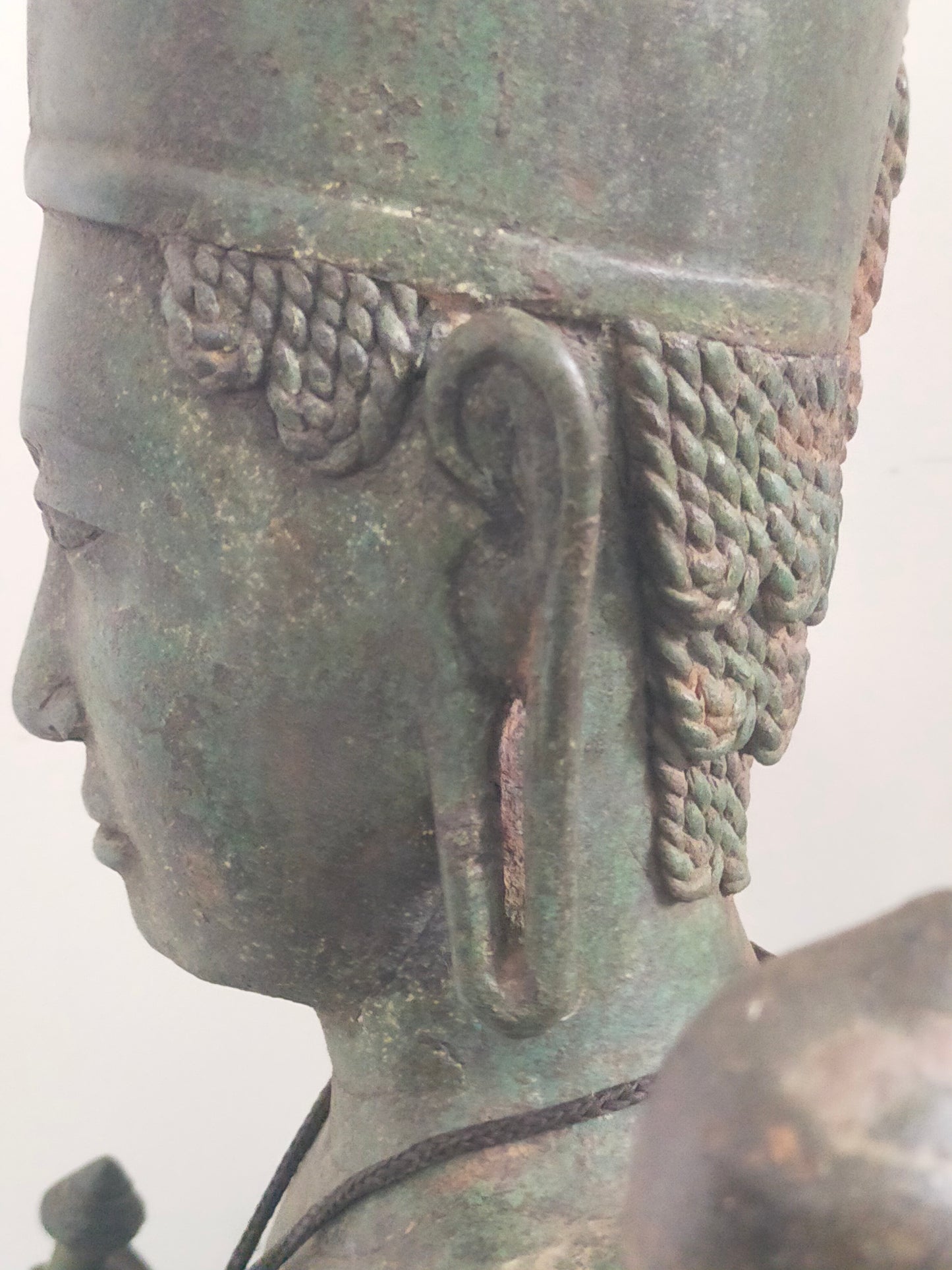 Große Bronze Skulptur Vishnu – Antiker Stil, Spirituelle Dekoration
