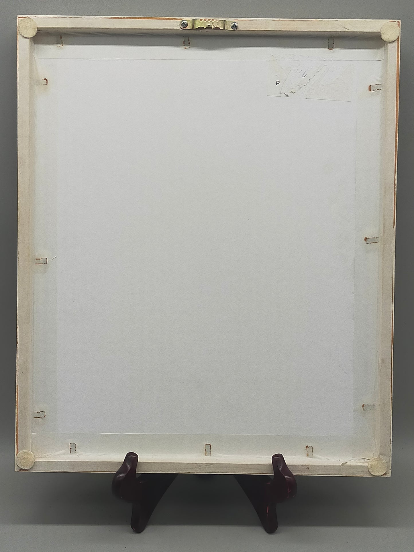 Abstrakte Porträtzeichnung im Holzrahmen – Moderne Kunst