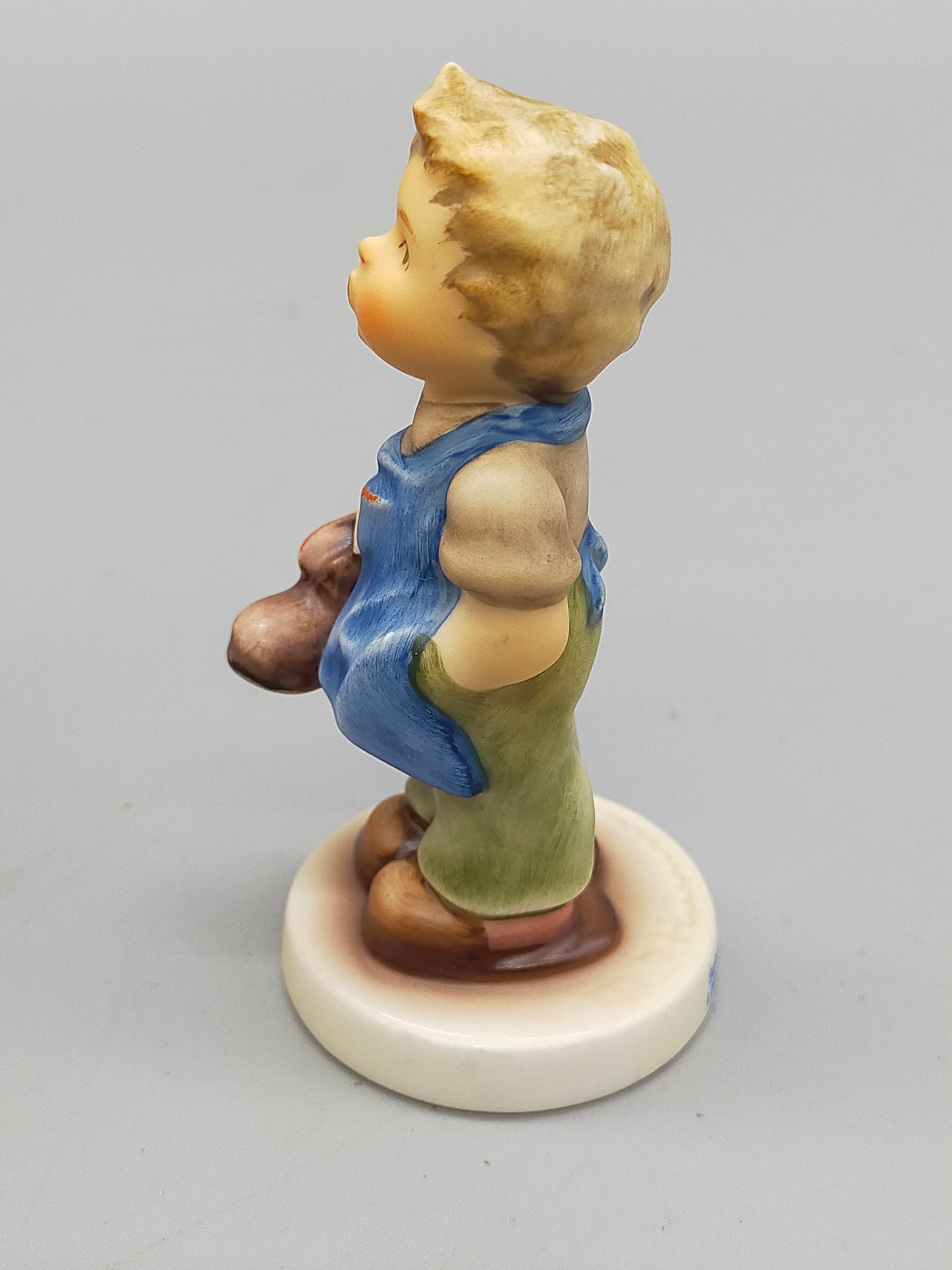 Goebel Hummel Figur Schusterbub – Mit Original Verpackung und Zertifikat