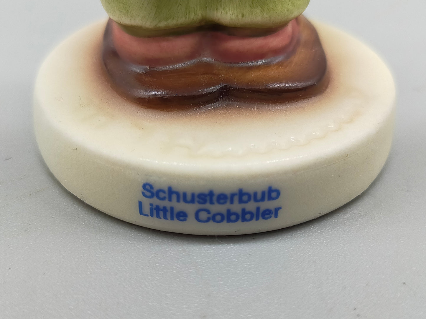 Goebel Hummel Figur Schusterbub – Mit Original Verpackung und Zertifikat
