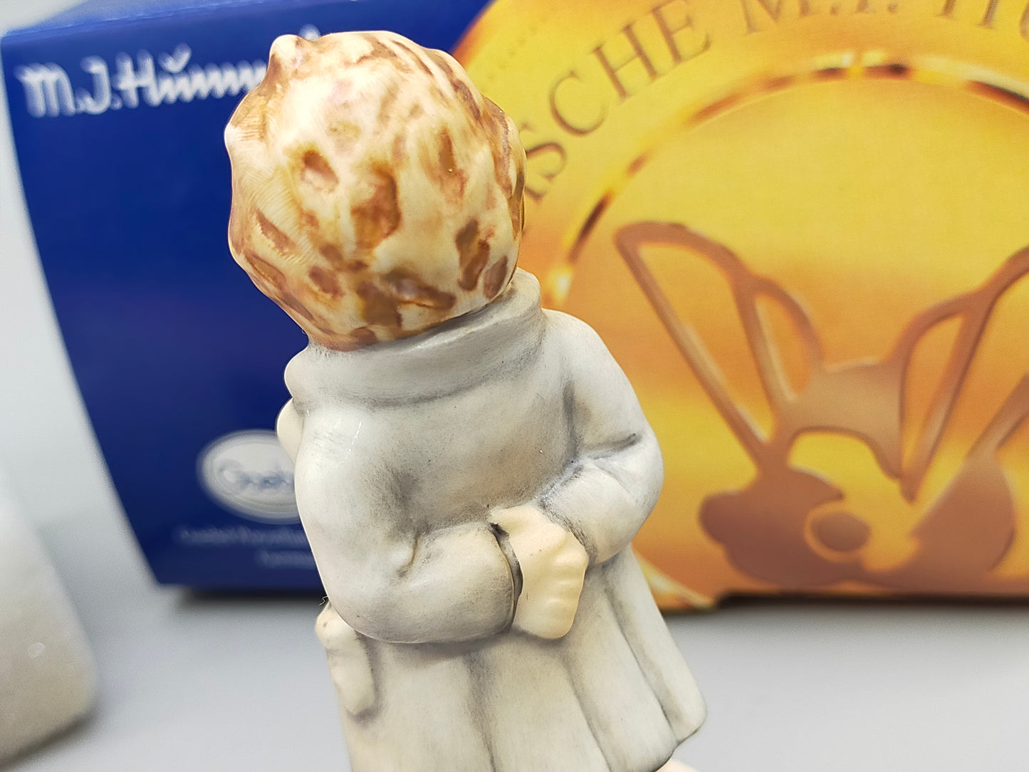 Goebel Hummel Figur "Puppendoktor" –  Mit Original Verpackung und Zertifikat
