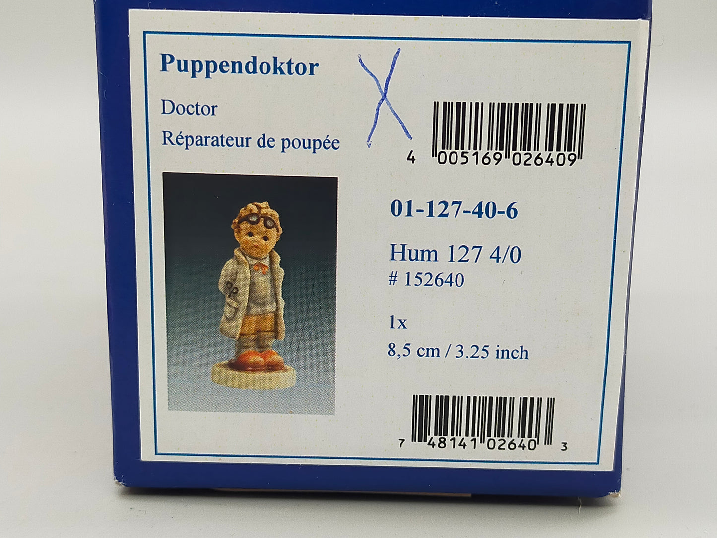 Goebel Hummel Figur "Puppendoktor" –  Mit Original Verpackung und Zertifikat