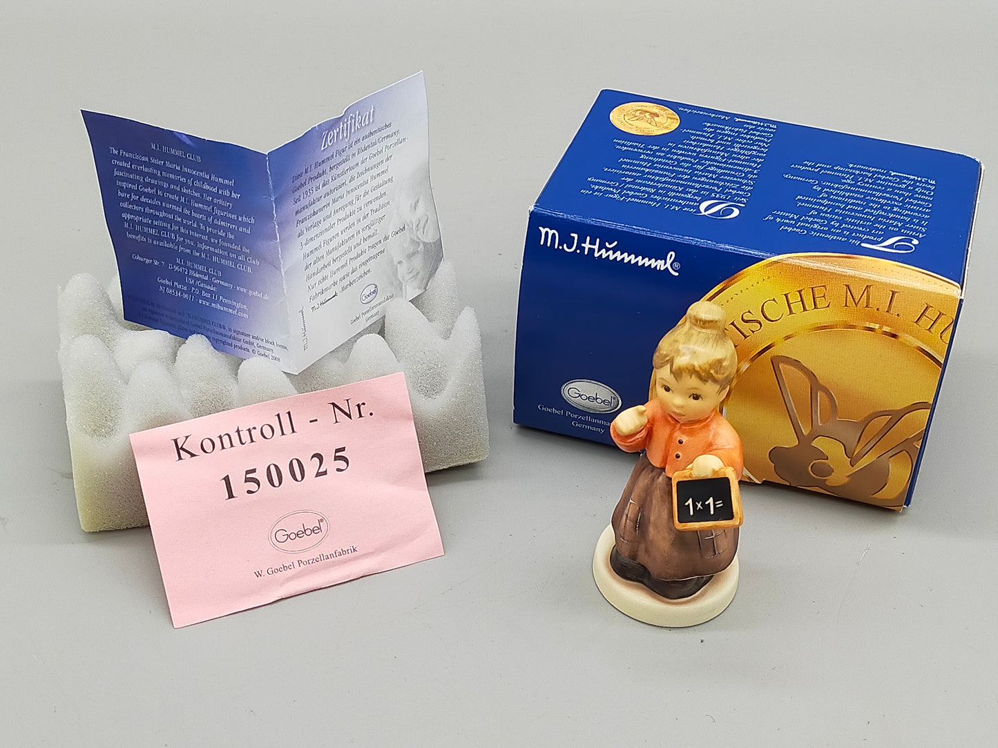 Goebel Hummel Figur "Fräulein Lehrerin" – Mit Original Verpackung und Zertifikat