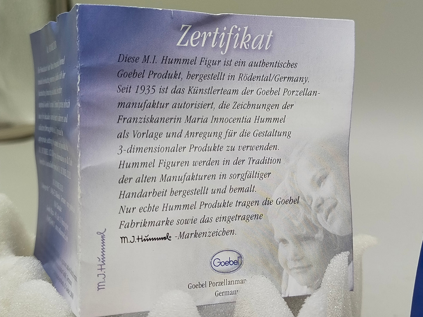 Goebel Hummel Figur "Fräulein Lehrerin" – Mit Original Verpackung und Zertifikat