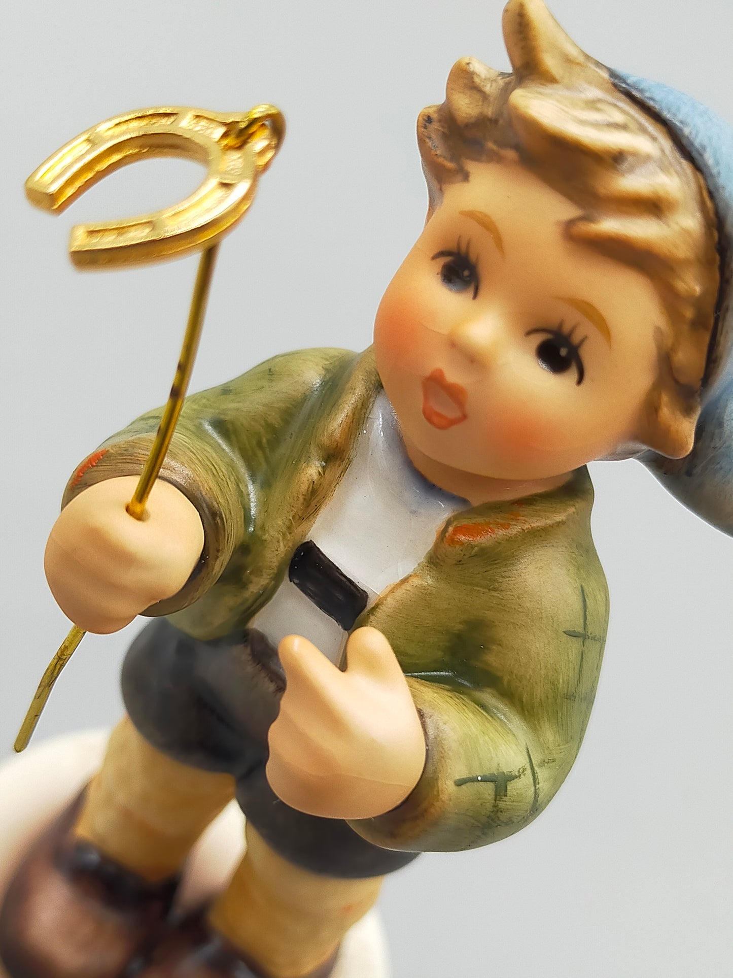 Goebel Hummel Figur "Glücksbote" – Mit Original Verpackung und Zertifikat