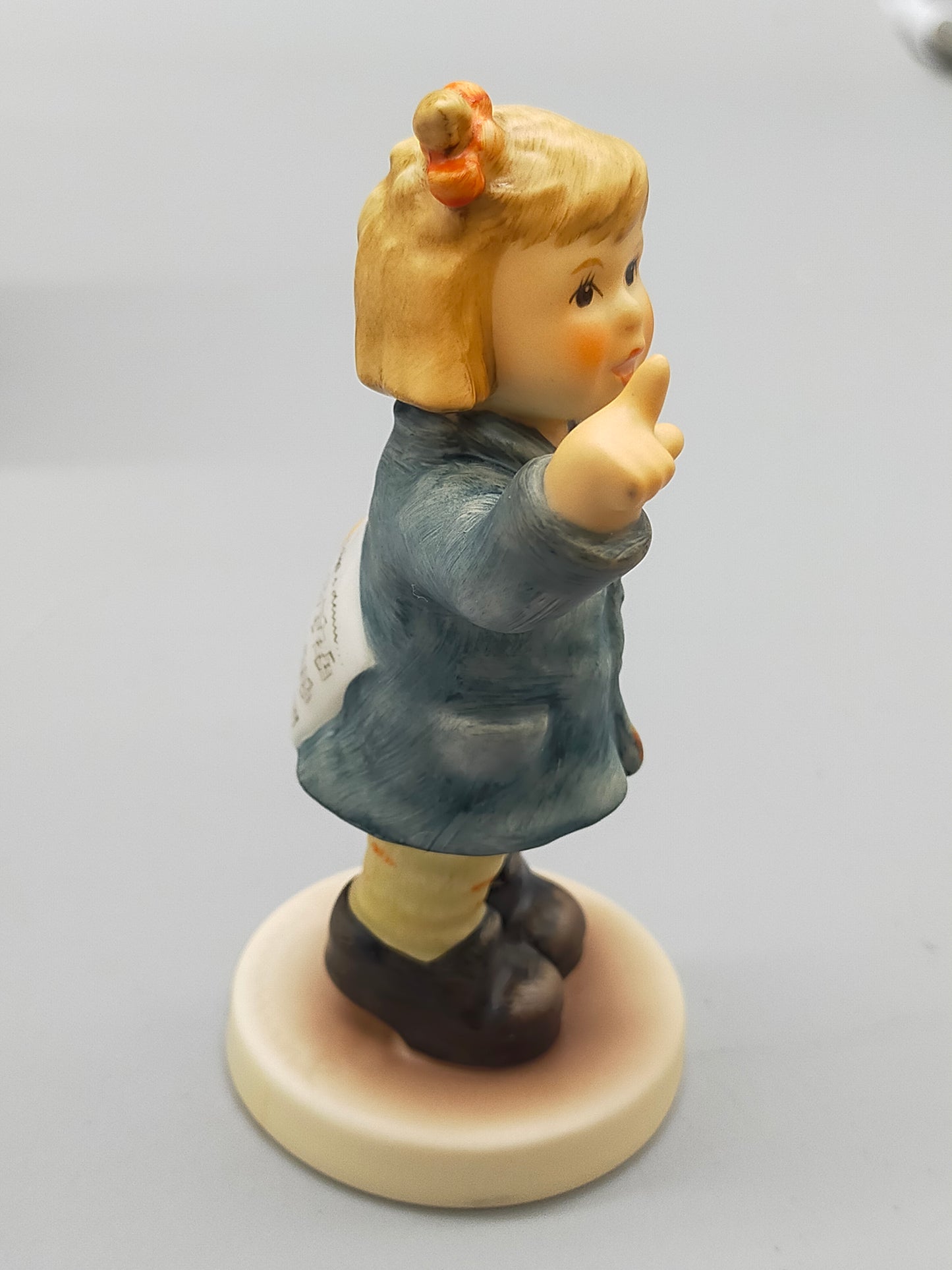 Goebel Hummel Figur "Dirigentin Melody" – Mit Original Verpackung und Zertifikat