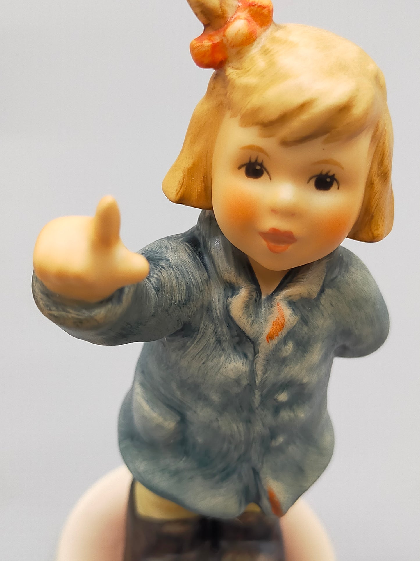 Goebel Hummel Figur "Dirigentin Melody" – Mit Original Verpackung und Zertifikat