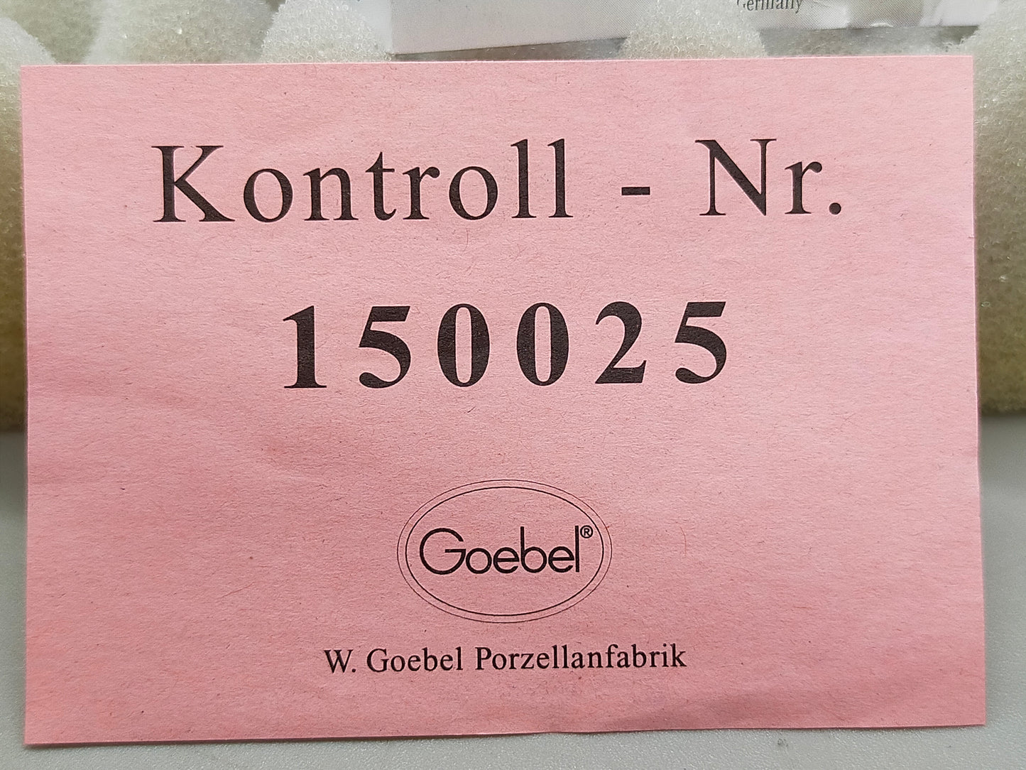 Goebel Hummel Figur "Schneiderin" – Mit Original Verpackung und Zertifikat