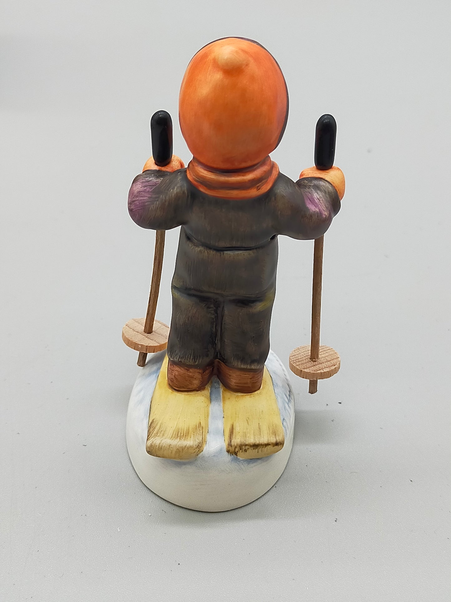 Goebel Hummel Figur "Ski-Heil / Skier" – Mit Original Verpackung