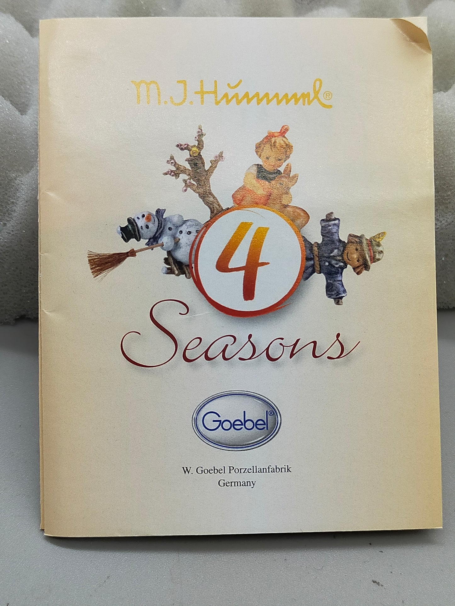 Goebel Hummel Figur "Ski-Heil / Skier" – Mit Original Verpackung