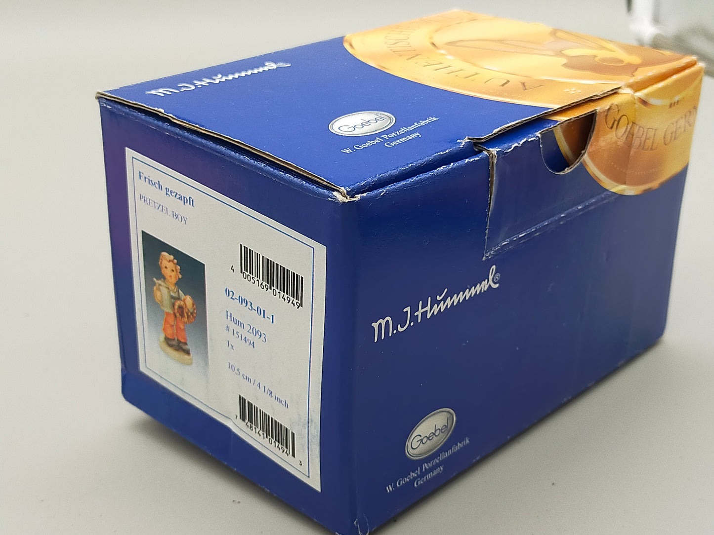 Goebel Hummel Figur "Frisch gezapft" – Mit Original Verpackung und Zertifikat