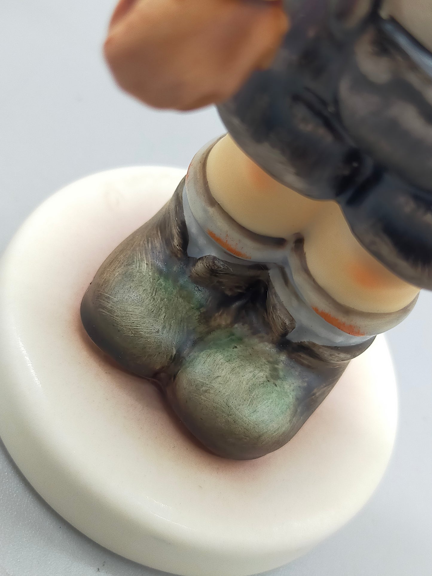 Goebel Hummel Figur "Gewonnen" – Mit Original Verpackung und Zertifikat