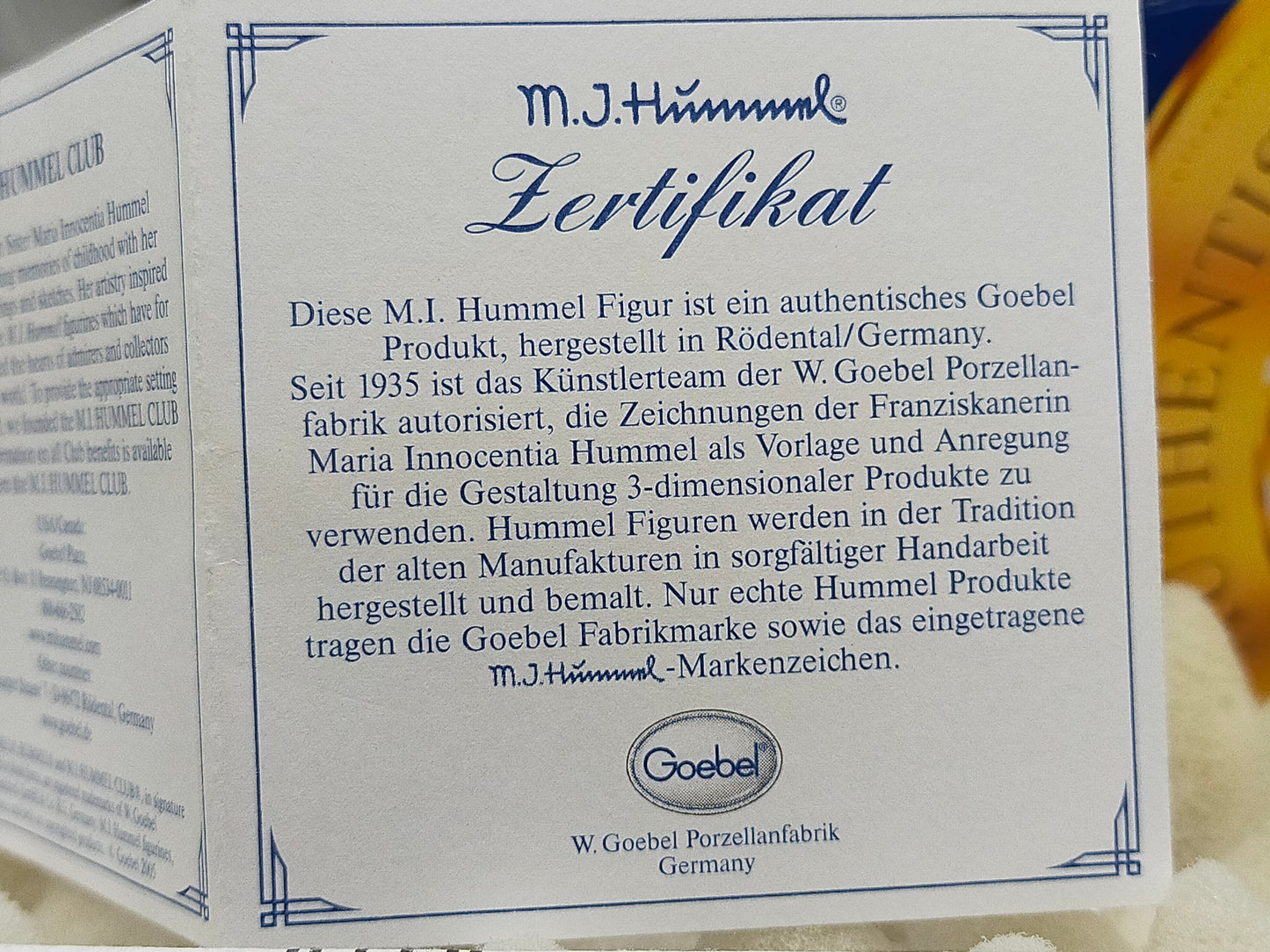 Goebel Hummel Figur "Frisch gebacken / Pretzel Girl" – Mit OVP & Zertifikat