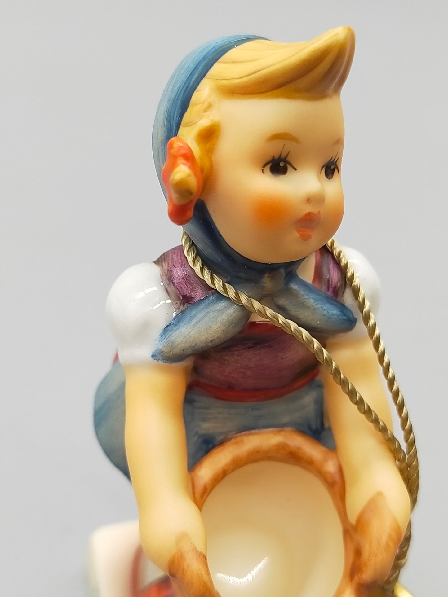 Goebel Hummel Figur Fleißiges Lieschen Mit OVP und Zertifikat