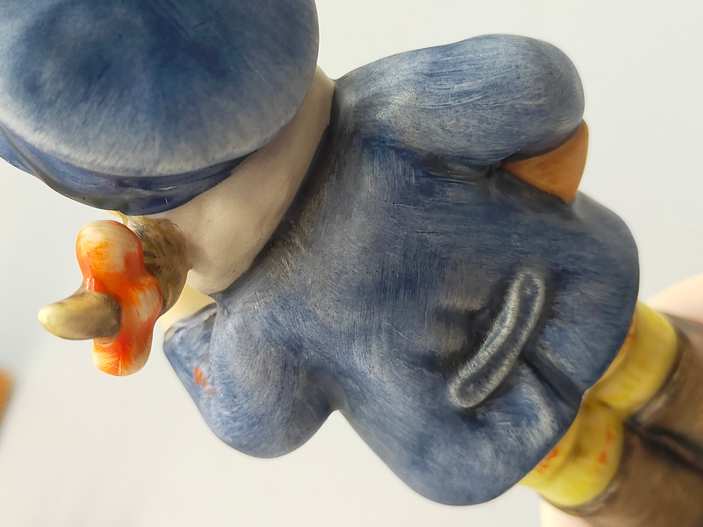 Goebel Hummel Figur "Eilbotin" – Mit Original Verpackung und Zertifikat