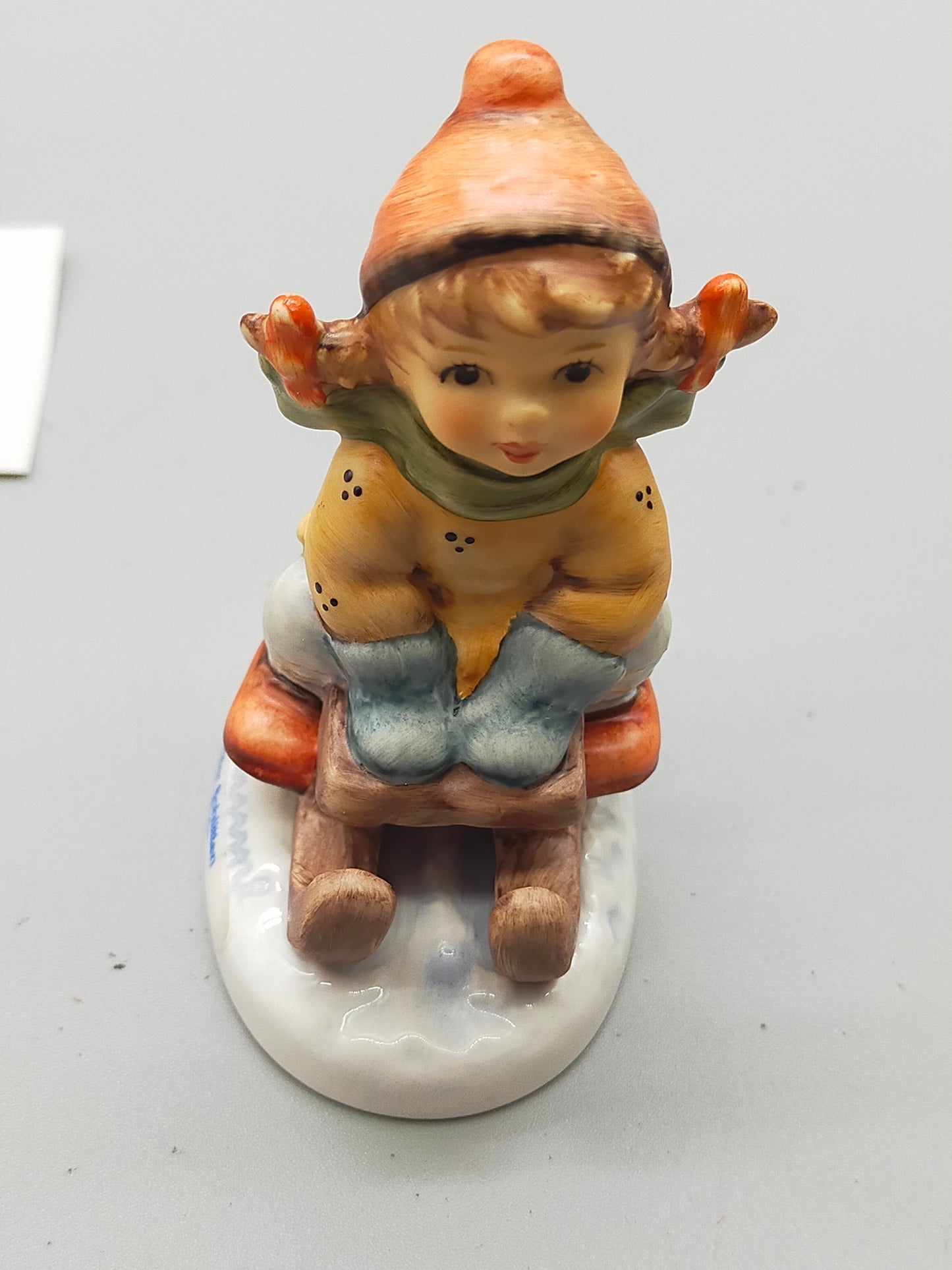 Goebel Hummel Figur "Mein erster Schlitten" – Mit OVP und Zertifikat
