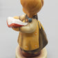 Goebel Hummel Figur "Fehlt noch was?" – Mit Original Verpackung und Zertifikat