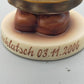 Goebel Hummel Figur "Fehlt noch was?" – Mit Original Verpackung und Zertifikat