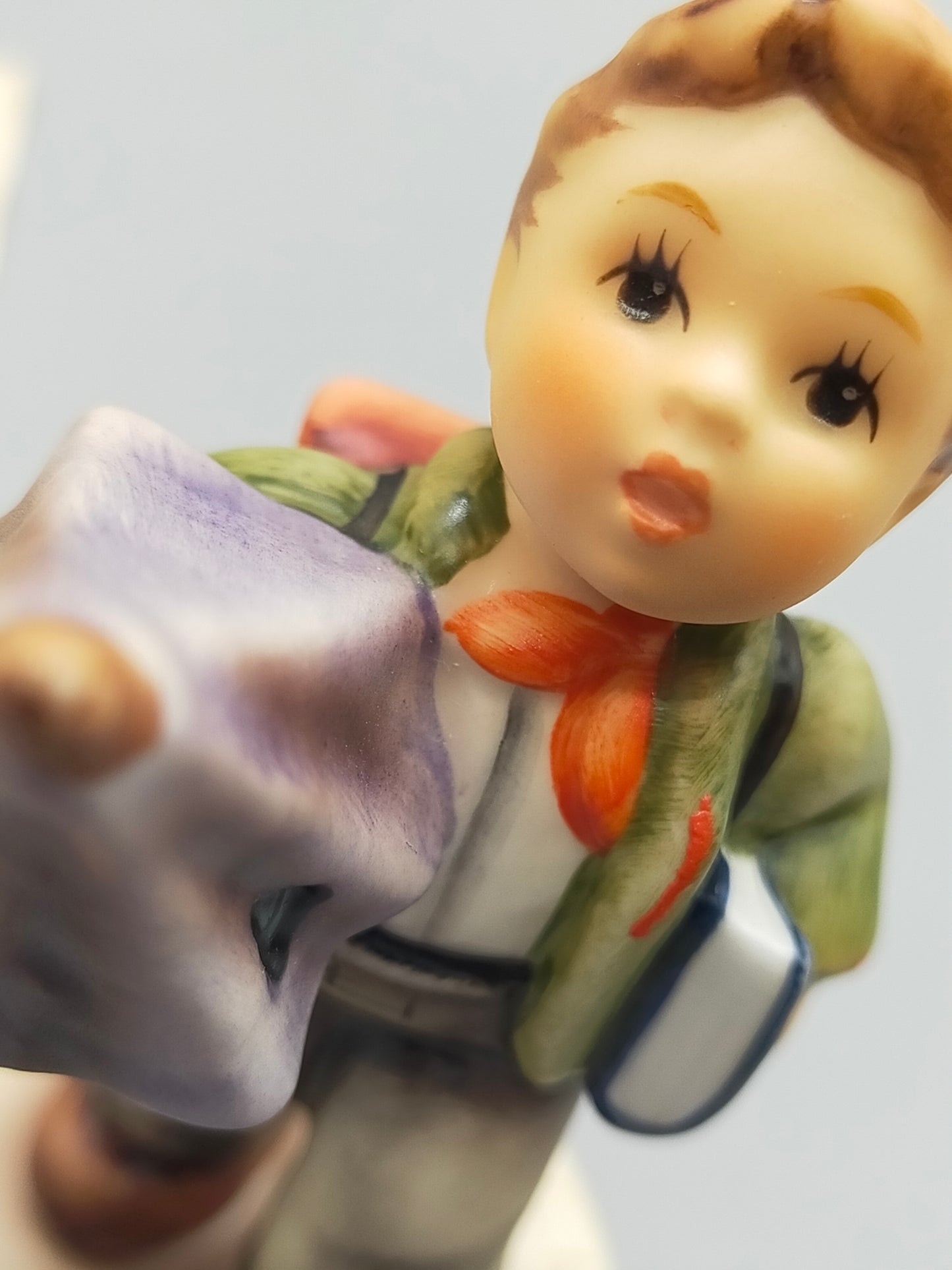 Goebel Hummel Figur "Regnet's?" – Mit Original Verpackung und Zertifikat