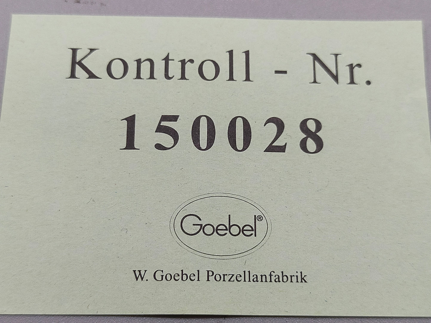 Goebel Hummel Figur "Apple Tree Girl" – Mit Original Verpackung und Zertifikat