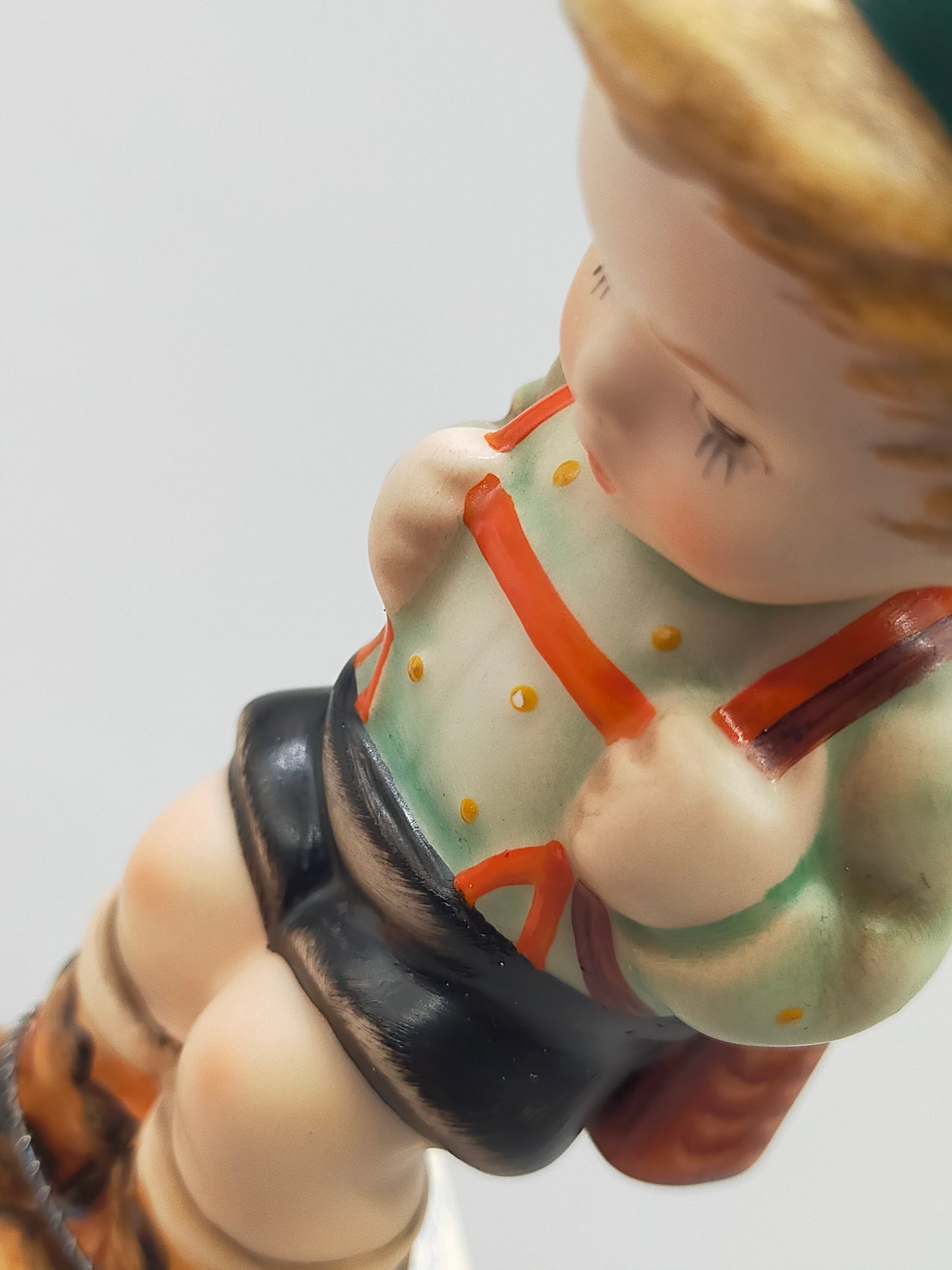Goebel Hummel Figur "Jägerlein" – Mit Original Verpackung und Zertifikat