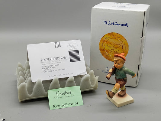 Goebel Hummel Figur "Parademarsch On Parade" – Mit Original Verpackung
