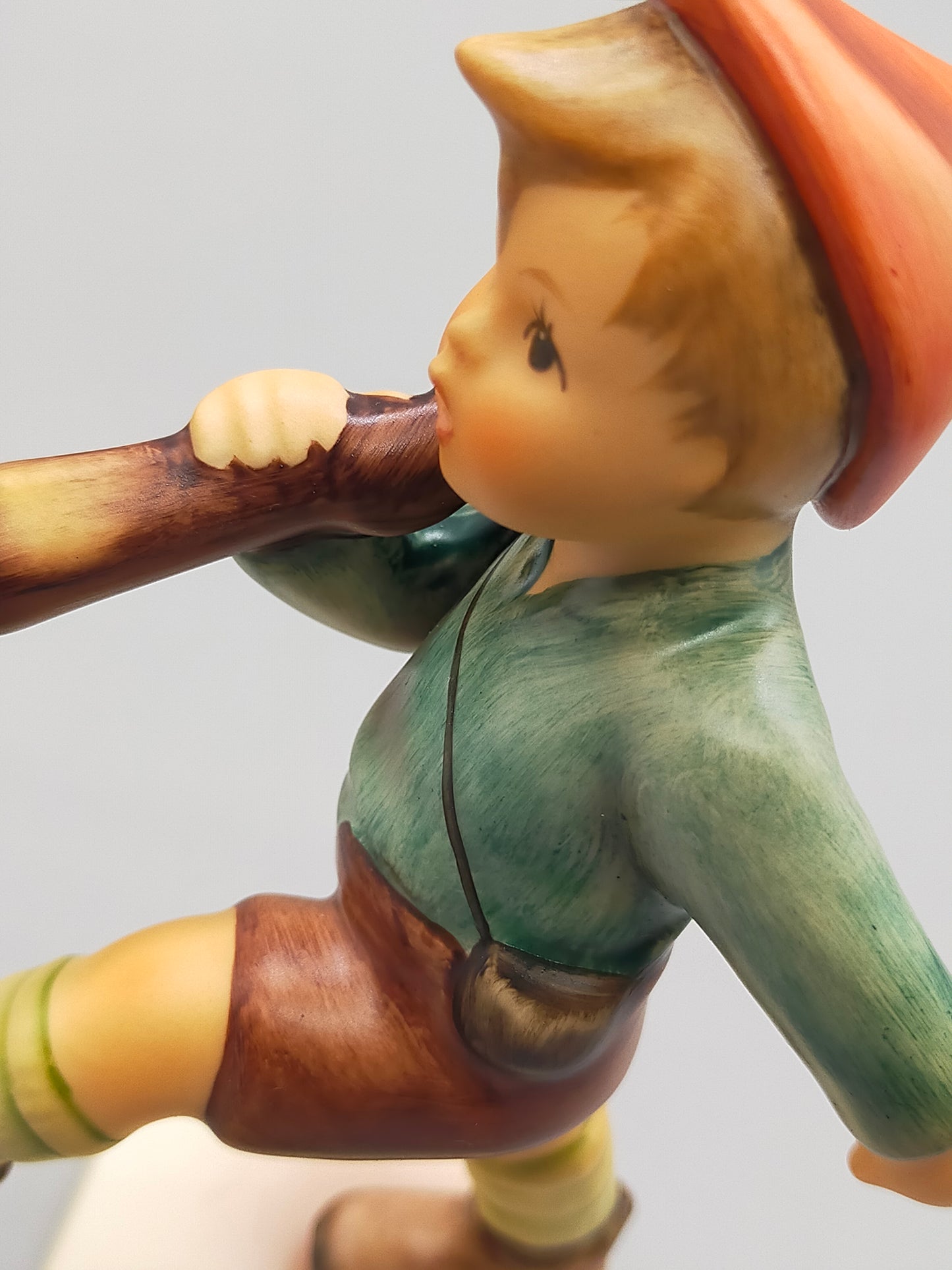 Goebel Hummel Figur "Parademarsch On Parade" – Mit Original Verpackung