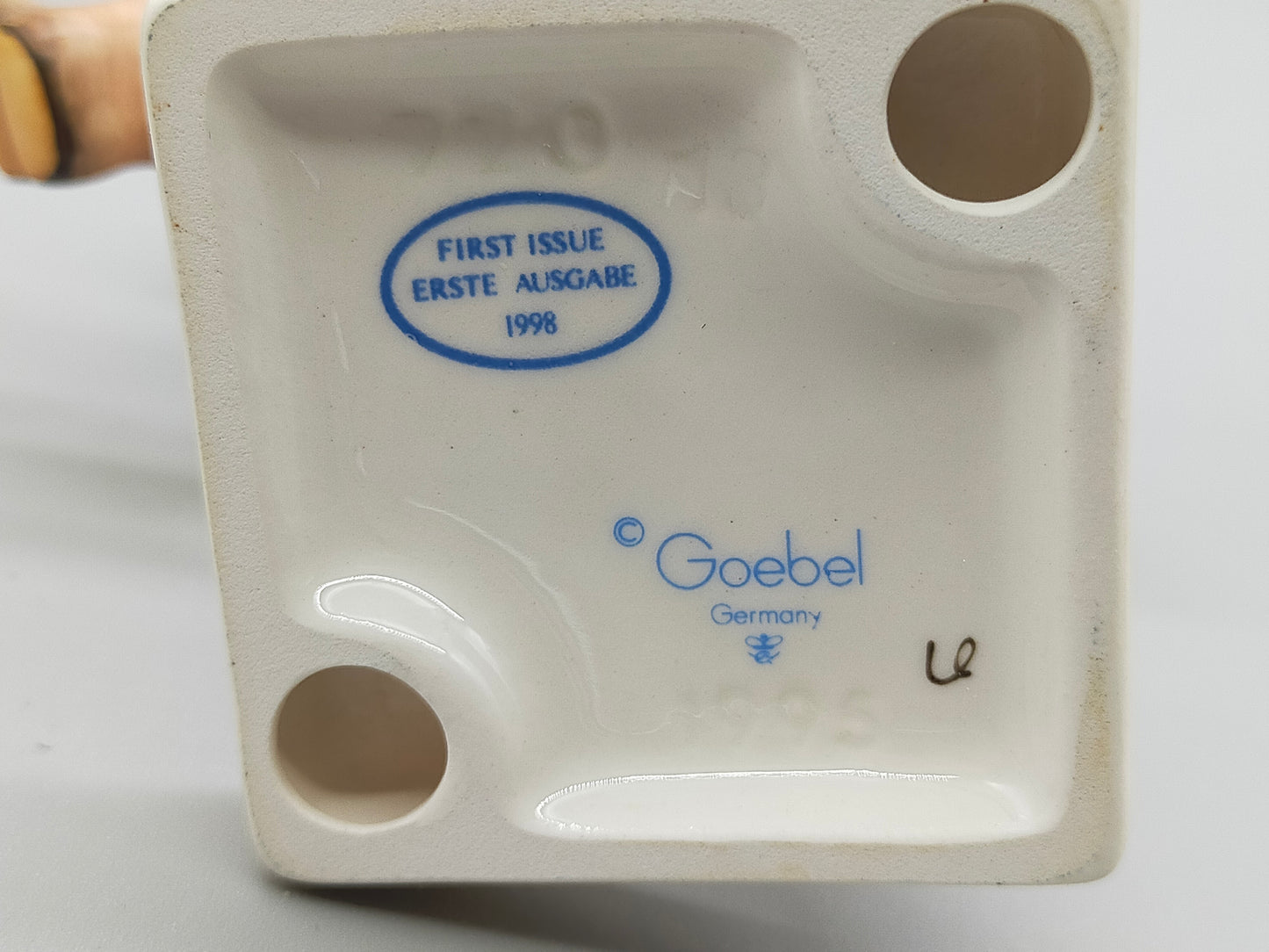 Goebel Hummel Figur "Parademarsch On Parade" – Mit Original Verpackung