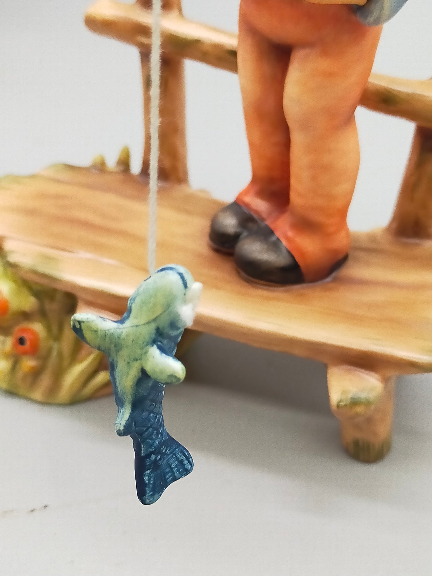 Goebel Hummel Figur "Petri Heil" – Mit Original Verpackung und Zertifikat