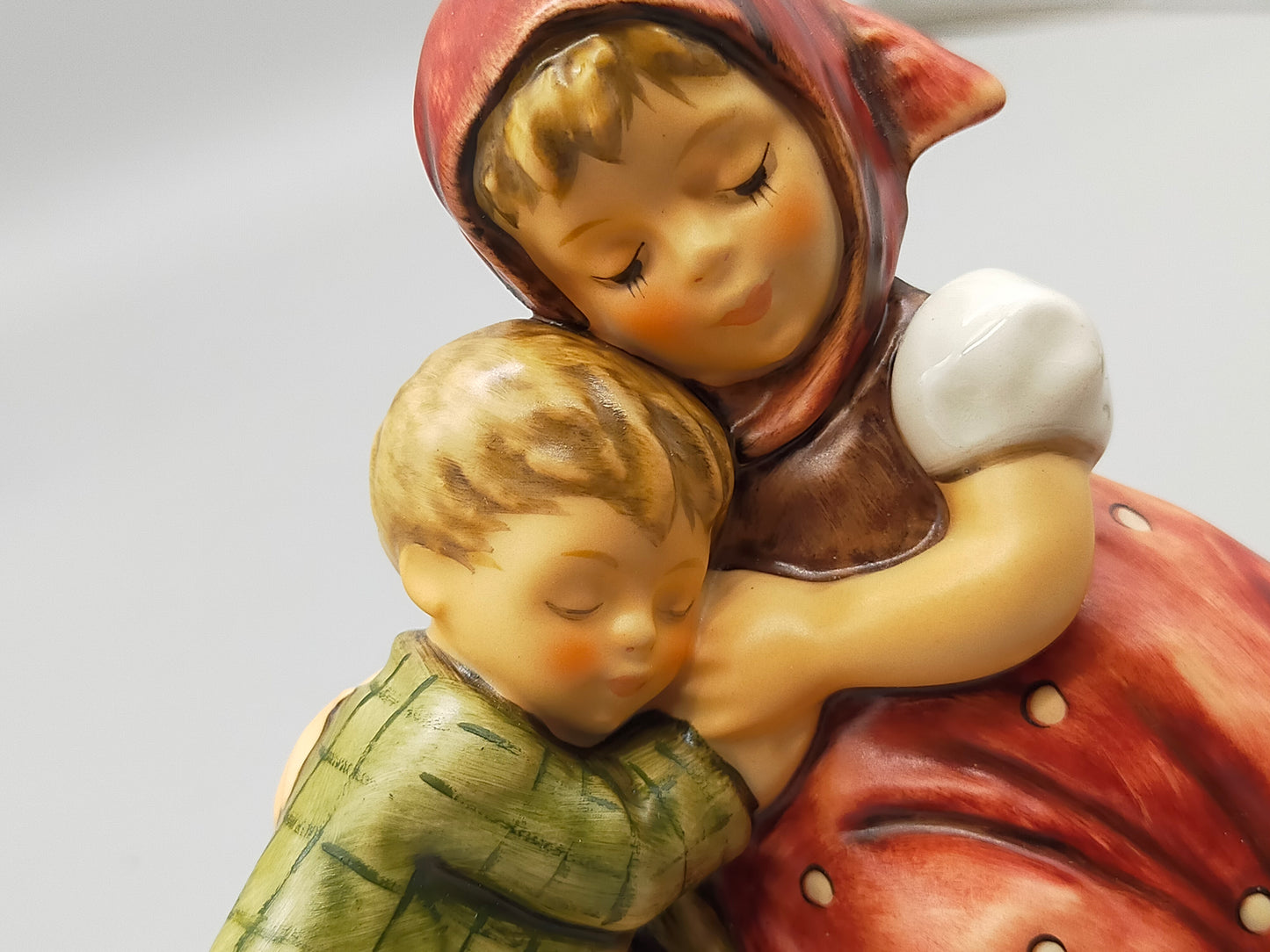 Goebel Hummel Figur "Kurze Rast / Forty Winks" – Mit OVP und Zertifikat