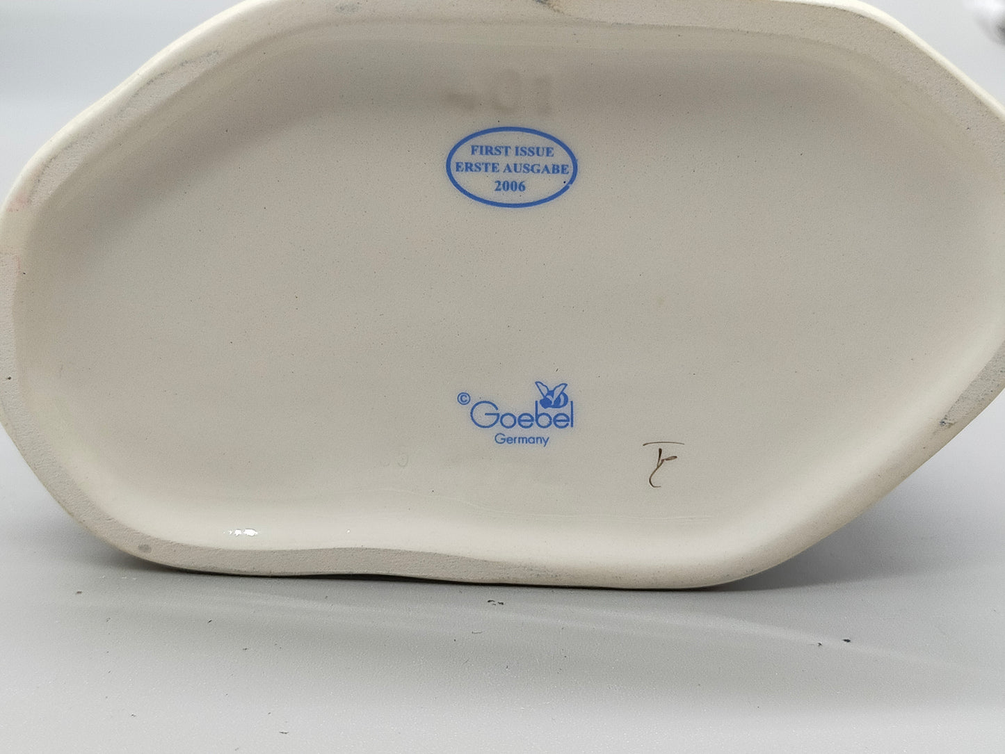 Goebel Hummel Figur "Kurze Rast / Forty Winks" – Mit OVP und Zertifikat