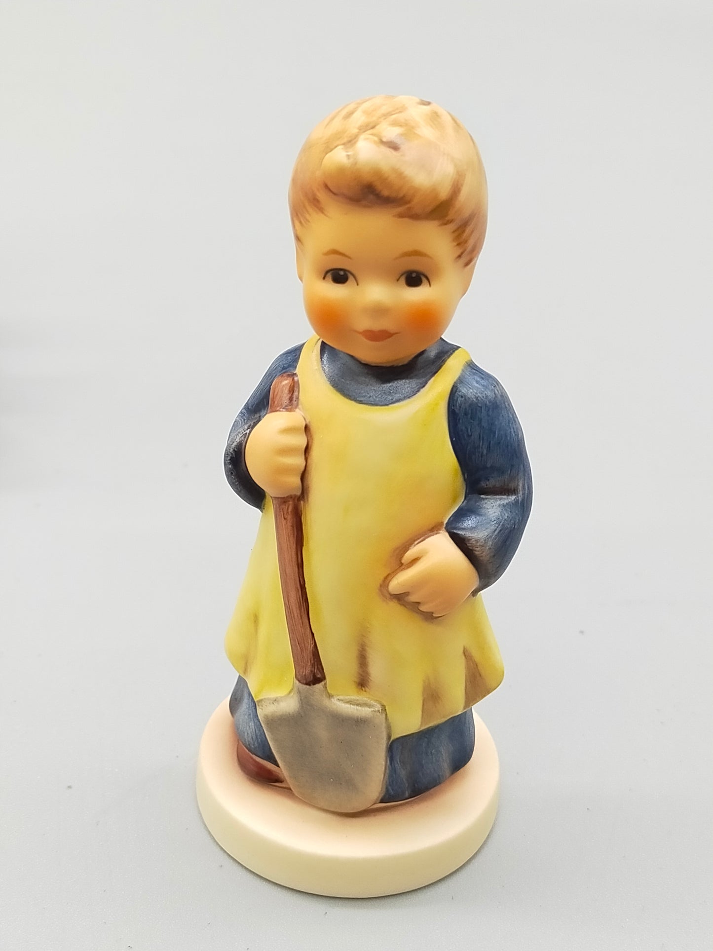 Goebel Hummel Figur "Garden Treasures" – Mit Original Verpackung und Zertifikat