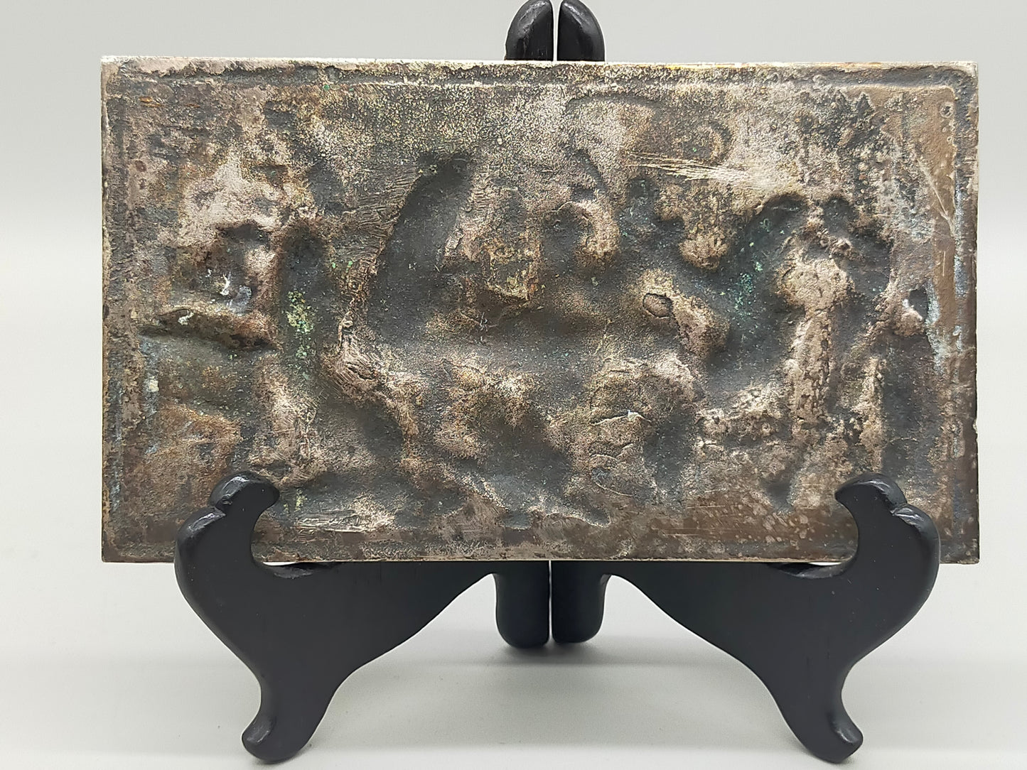 Antike Reliefplatte aus Kunstguss– Rustikale Wirtshausszene im Barockstil