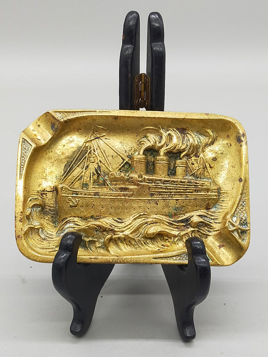 Antiker Messing „Anvers“ Aschenbecher – Maritimes Titanic Relief-Design